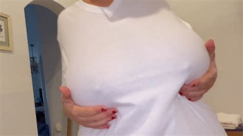 Huge Tits Wet Tshirt VeeVee Vixen Clips Sale