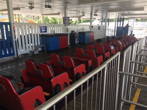 Racer 75 (Kings Dominion) Review - Incrediblecoasters