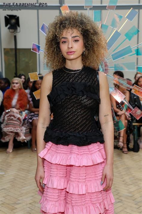 Ella Eyre Nude With Piercing In Her Nipples 16 Photos The Fappening