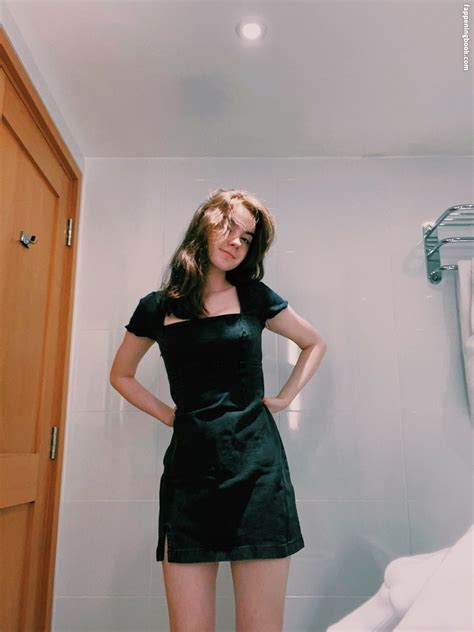 Laura Anne Lauraartea Nude OnlyFans Leaks The Fappening Photo FappeningBook