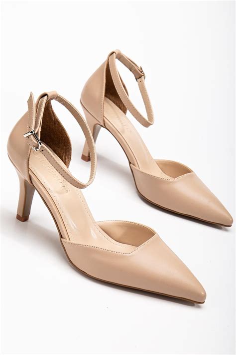 Dilimler Ayakkabı Büyük Numara Kadın Topuklu Ayakkabı Nude Karnı Yarık Model Baretli Cilt