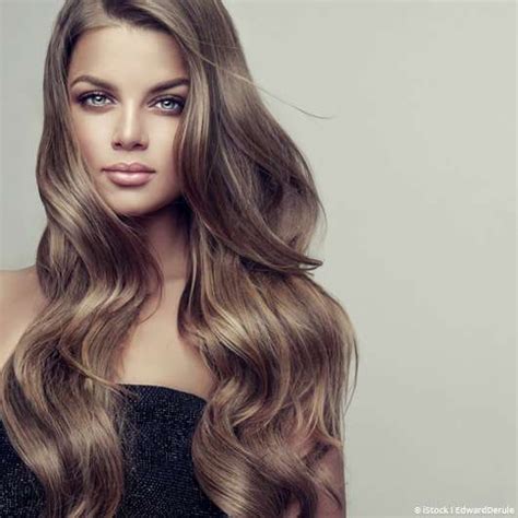 Dirty Brunette perfekte Haarfarbe für diesen Sommer Pinkmelon