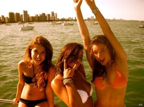 Chloe Bennet Leaked Nude Thefappening Library