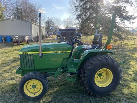 John Deere Compact Utility Tractors Machinefinder