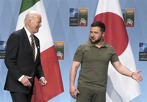 J Bidenas V Zelenskiui Laukiu dienos kai susitiksime atšvęsti