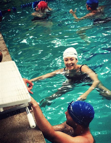 Showbiz Ch Ng T Di Di N Bikini Khoe D Ng Sau Th Ng Sinh Con