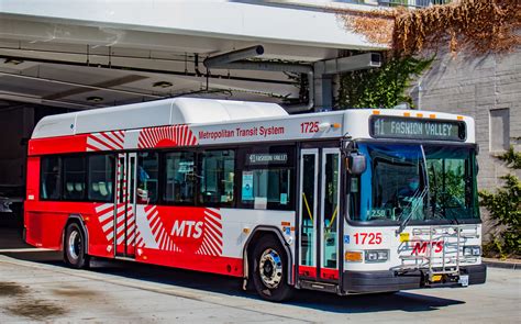 File:San Diego Metropolitan Transit System 1725-a.jpg - CPTDB Wiki