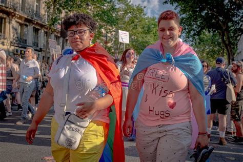 A Couple Of Lesbian Offering Free Hugs At The Paris Gay Pride Editorial Image Image Of