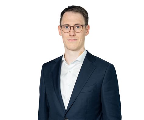 Dr Dominic Weber | Fieldfisher