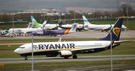 Ryanair issues warning to all passengers due to fly with airline as