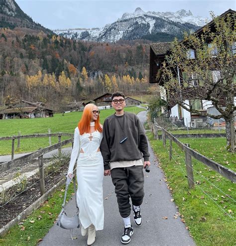 Hot girl đi ăn lòng nướng trong buổi hẹn đầu tiên đang yêu thì đòi chia tay