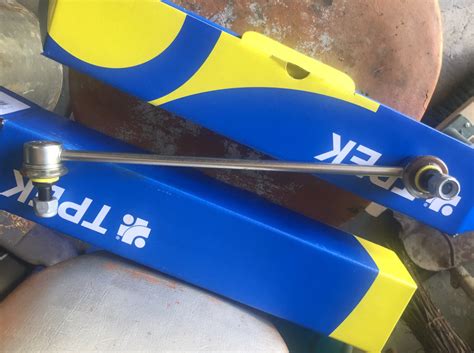 Замена стоек стаба — Volkswagen Jetta V, 1,6 л, 2010 года | своими ...