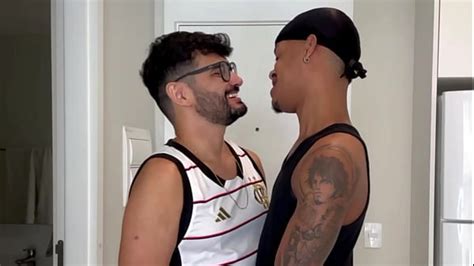 Vídeos negro dotado gay XVIDEOS