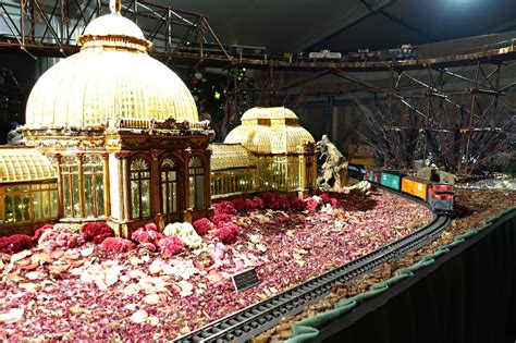 J-TWO-O: 2016 NYBG Holiday Train Show