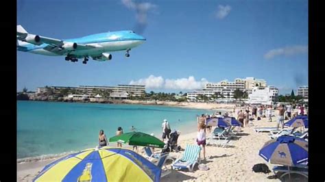 Planespotting St Maarten Arriving Klm B747 400 Youtube