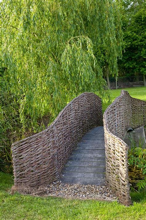 Мостик на даче: как сделать своими руками: чертеж, материалы, пошаговая ...