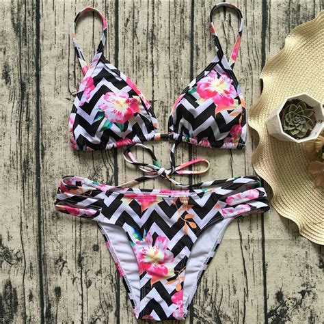 Sexy Striped Print Bikini Swimsuit On Luulla
