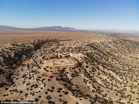 Epstein Had Ft Provocative Naked Portrait Of Ghislaine Maxwell Daily Mail Online