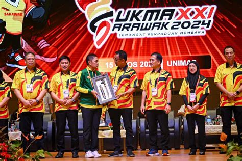 MAJLIS PERASMIAN PERKAMPUNGAN SUKMA XXI SARAWAK 2024 Majlis Sukan