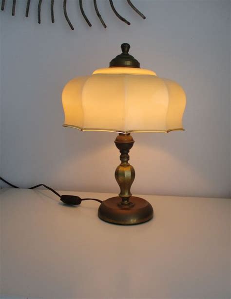 Lampe De Table En Laiton Antique Avec Abat Jour En Verre Catawiki