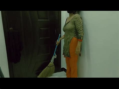 hermosa sirvienta pakistaní primera vez sexo anal XVIDEOS