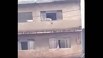 Poniéndome caliente con un poco de viento en el culo XVIDEOS