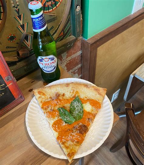 Northeast Pizza KC | Kansas City MO