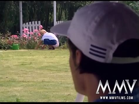 Amateur Female Gardener Gets Pounded Outdoors XVIDEOS