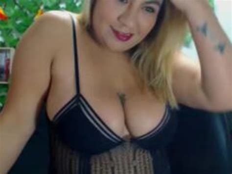 Sharon Horn Cam Recording Buxom Tight Blonde Milf Is Showing Huge Swinging