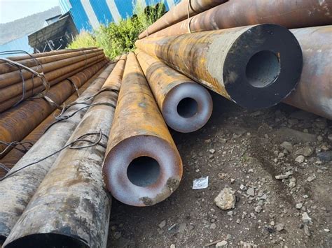 2 Inch Round Stainless Steel Heavy Bush Pipes 6 Meter Thickness 30