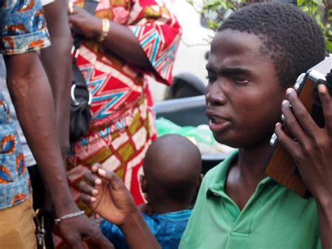 Gabon - Generation Change - DW.COM