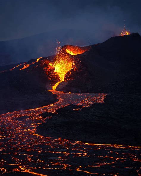 Islanda leruzione del vulcano Fagradalsfjall diventa più esplosiva