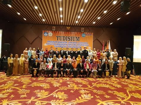 fkip untan gelar yudisium  lulusan  periode kedua