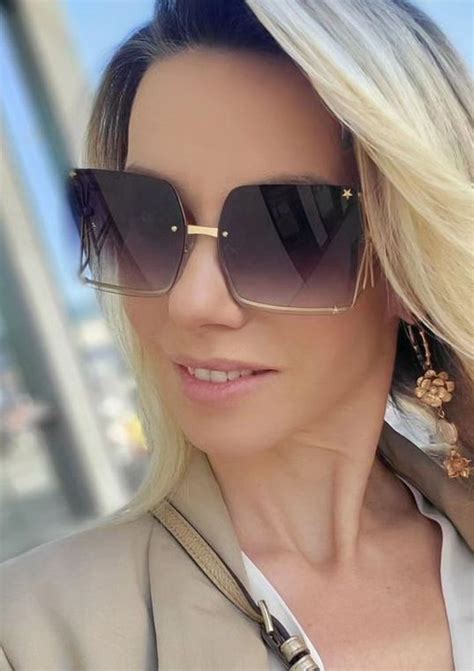 Pokaza A Si W Bikini Tak Sp Dza A Wi Ta