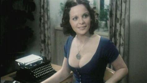 Naked Catharina Conti in Alpenglühn im Dirndlrock