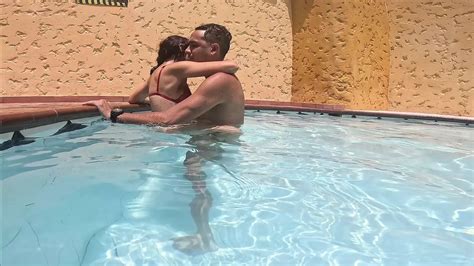 Echte Paare Haben Echten Unterwasser Sex In Ffentlichen Pools Gefilmt Mit Einer