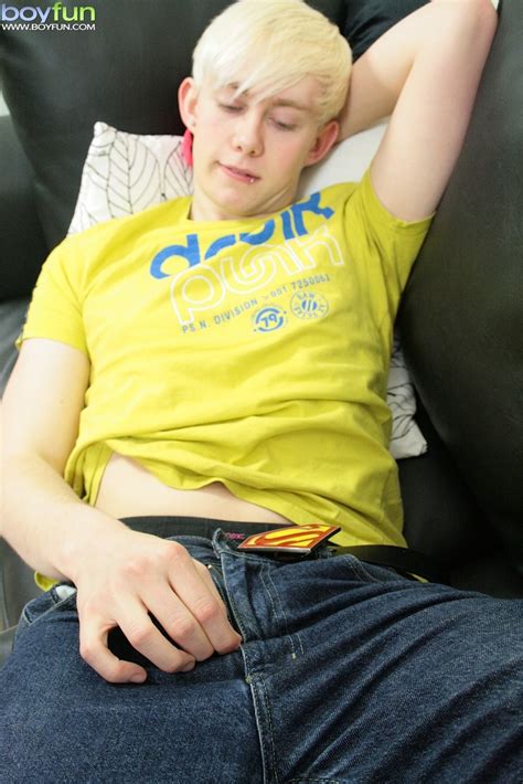 Boy Fun Featuring Nickie Smiles Sex Pics CoedCherry