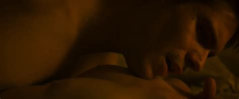 Nude Video Celebs Paula Beer Nude Le Chant Du Loup