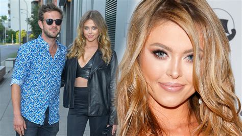 Joanna Opozda Pokazuje Wdzi Ki W Szyde Kowym Bikini Kozaczek