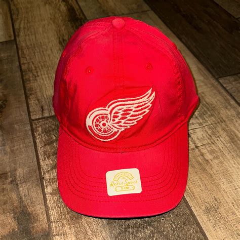 Detroit Red Wings Reebok Cap Authentic Retro Sport Size S M New