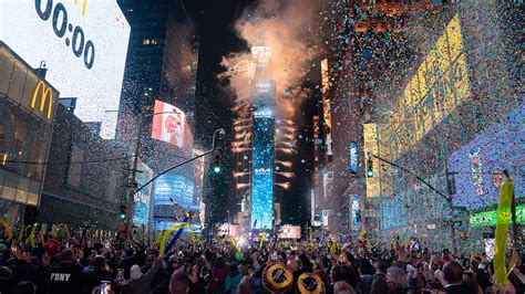 How to Watch Times Square Ball Drop on New Year's Eve: Free Live Stream