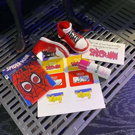 Hot Toys Explore The Spider Verse Spider Man Miles Morales