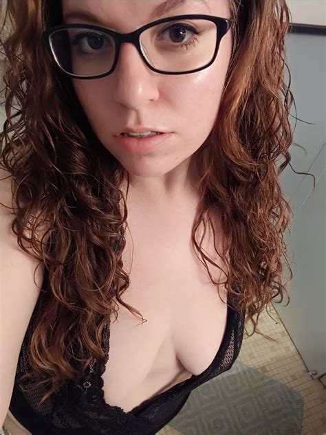 Nudes Girlswithglasses Nude Pics Org