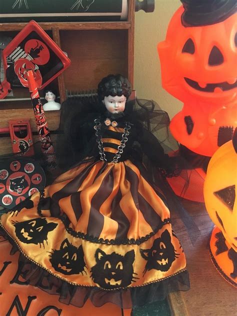 Pin By Sherry Kellum On Halloween To Do Victorian Dolls