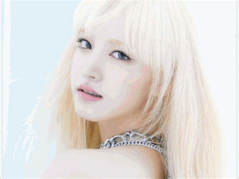 Blonde Liz Ive Blonde Liz Liz Ive Discover Share GIFs