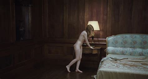 Naked Emily Browning In Sleeping Beauty I