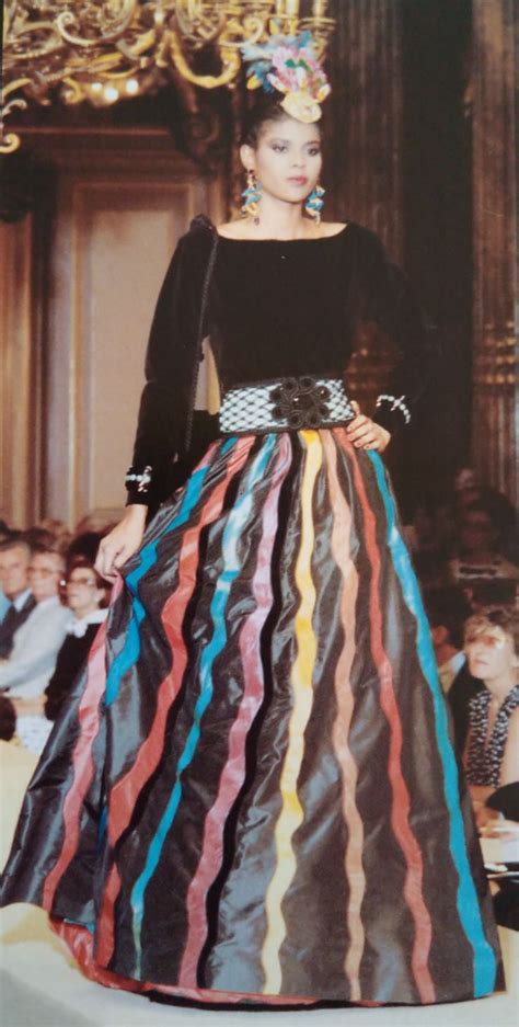 Yves Saint Laurent Haute Couture Automne Hiver 1984 85