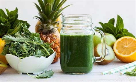 Suco De Couve Detox Para Ajudar O Intestino E O Fígado