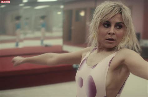 Naked Della Saba In Physical II