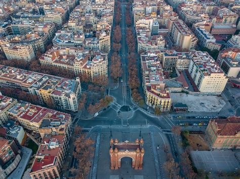 “Superblocks” free up to 92% of public space in Barcelona! | Energy Cities